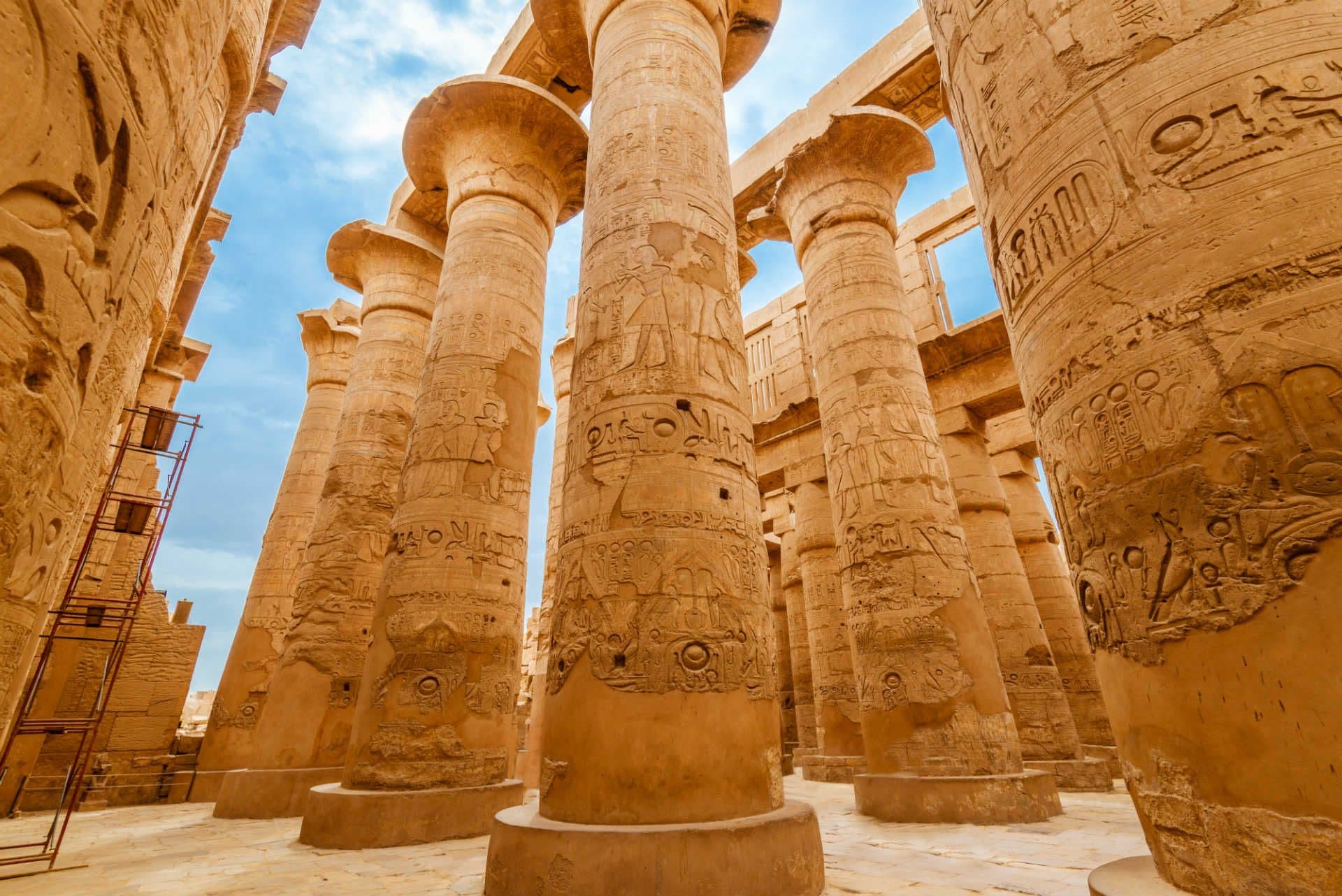 bound-images/karnak-temple-egypt-shutterstock 441338173 40eadea599